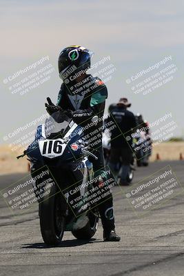 media/Jun-05-2022-WERA (Sun) [[64b01df28d]]/Race 3 C Superbike Expert Novice/